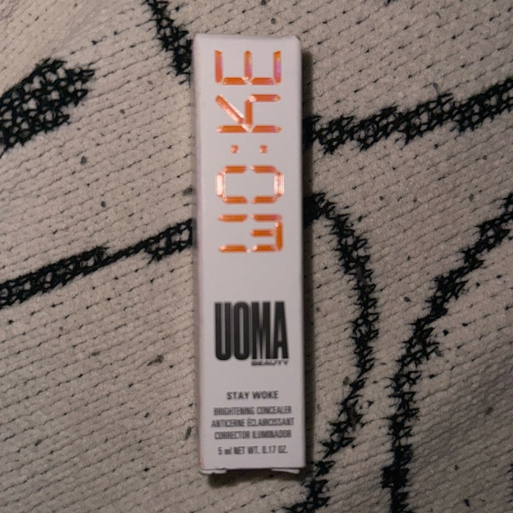 UOMA BEAUTY Brown Sugar T2 Brightening Concealer Stay Woke NEW